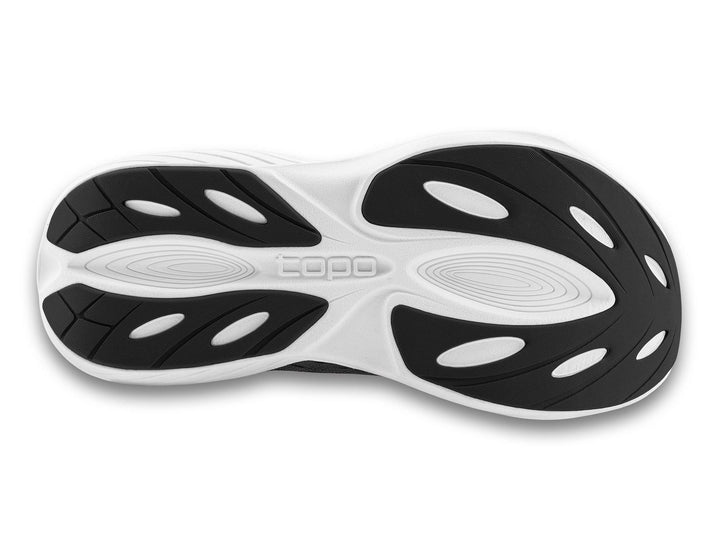 M069.Black-White_01